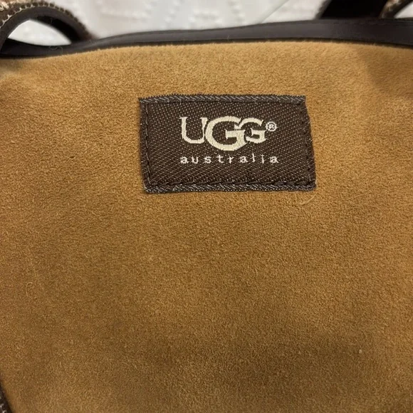 UGG Tan and Brown Mini Bag barrel purse - Picture 3 of 12